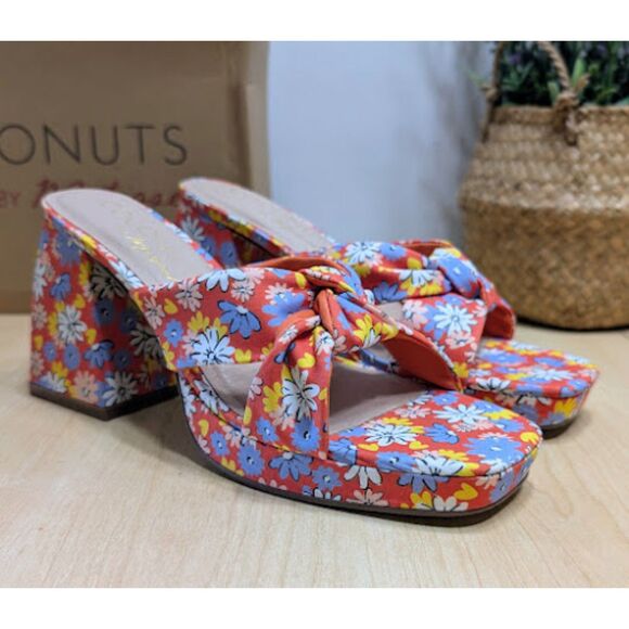 Coconuts by Matisse Red Floral Esme Knot Slide Heeled Dress Sandals Size 9 NIB - Picture 1 of 14